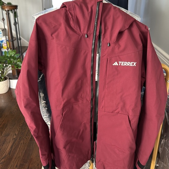 Women’s Adidas Terrex Techrock 3L Post Consumer Rain.Rdy Jacket - Picture 5 of 11